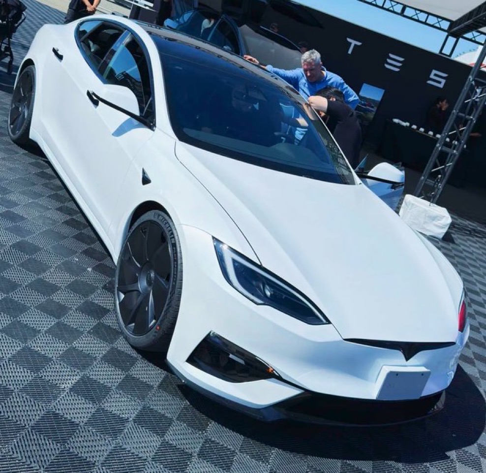 Tesla Model 3 Long Range